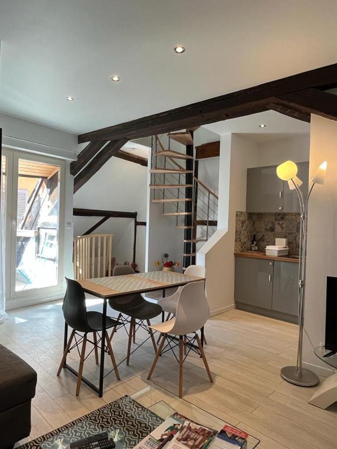 La Mariana - Old Town Cosy Apartments Кольмар Экстерьер фото